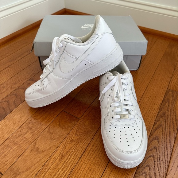 Nike Air Force 1 ‘07 Sneaker in white - Picture 5 of 9